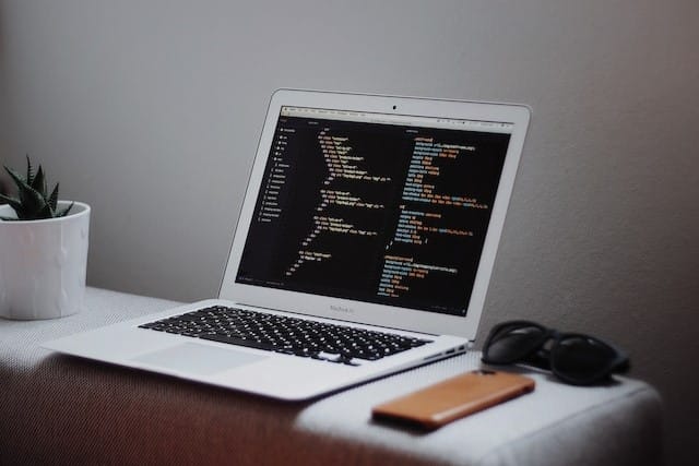 Redirect a URL in Magento