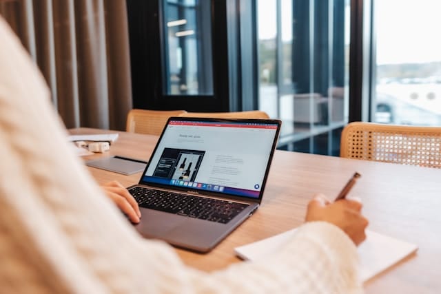Tools to Support Your E-Commerce Business Sales